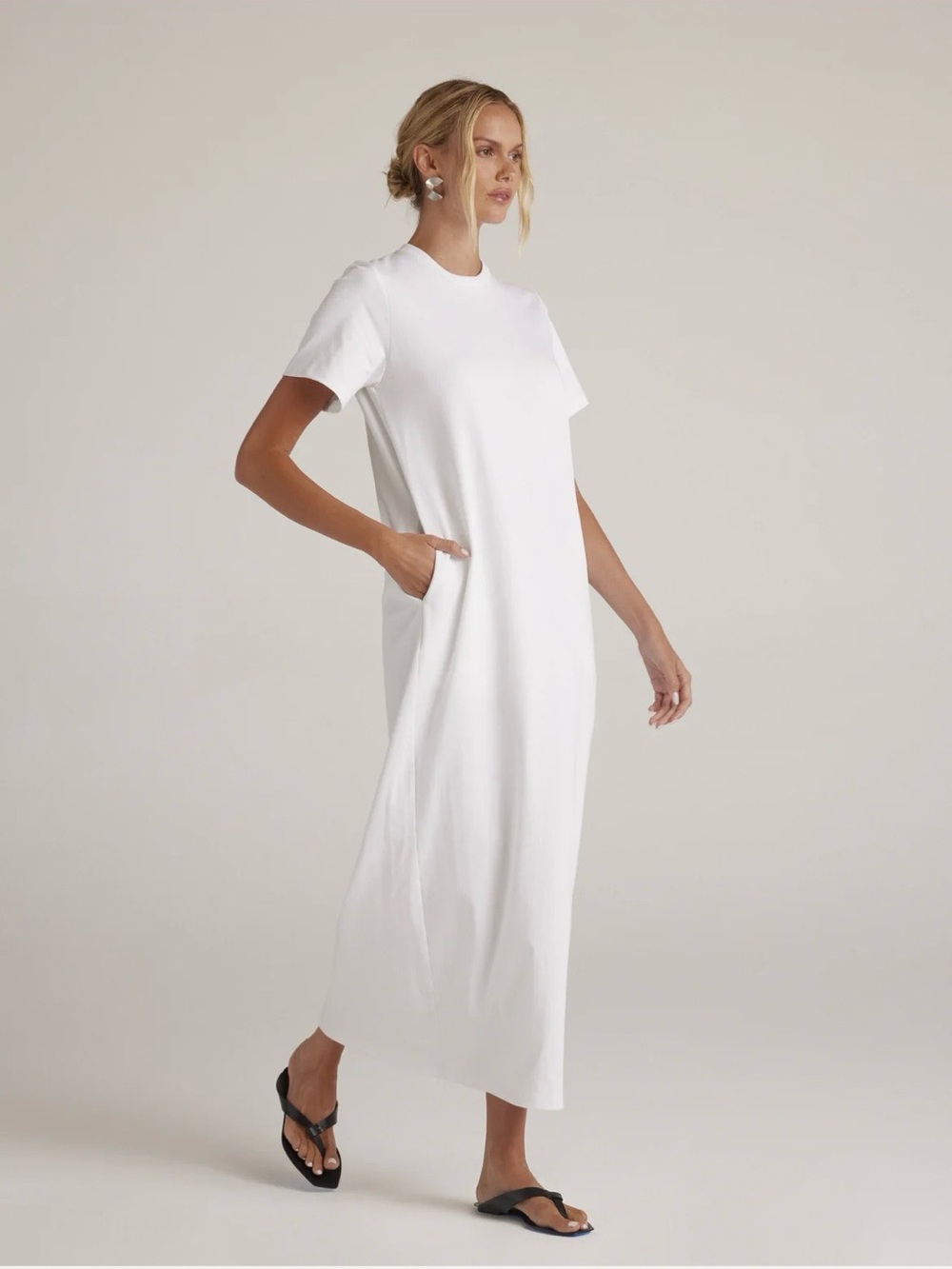Uniqlo White Short-Sleeve Maxi T-Shirt Dress